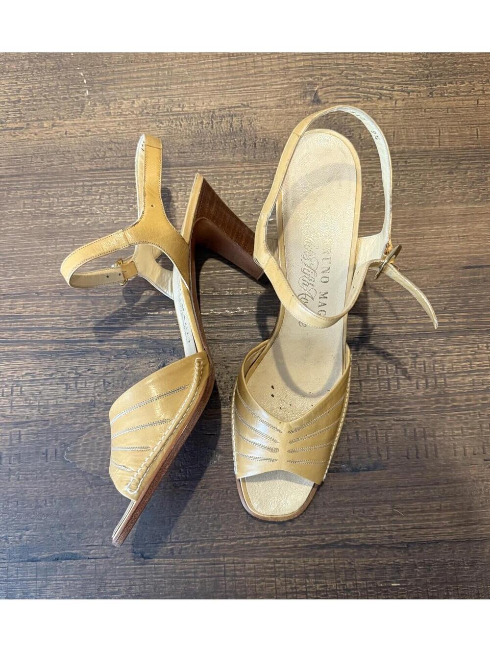 Vintage Bruno Magli Saks Fifth Avenue Peep-Toe Slingback Sandals Yellow Size 9.5